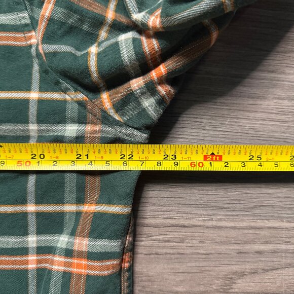 L.L. Bean Men's Signature Stretch Poplin Plaid Flannel Shirt - Green/Orange - Picture 4 of 5